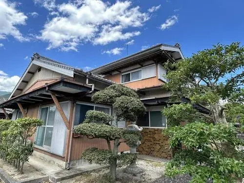 Akiya in Saijo