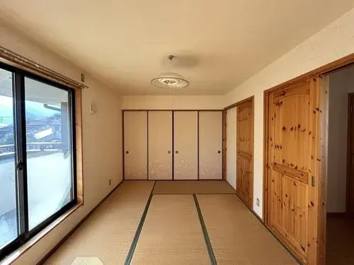 Casa independiente en la ciudad de Saijo, Prefectura de Ehime (4)