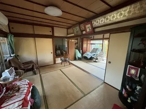 Slide 4