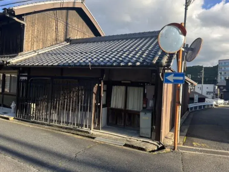 Akiya in Uda