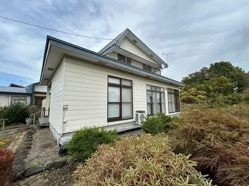 Akiya in Muroran