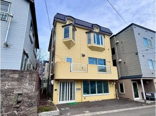Akiya in Otaru