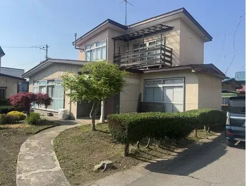 Akiya in Kuroishi