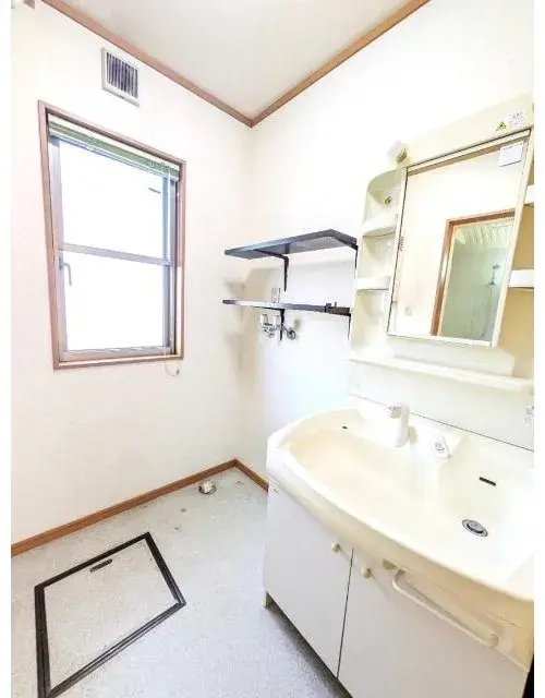 Akita Prefecture Akita City 3 Bedroom Property (14)