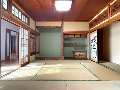 2-Story LDK Over 18-Tatami Property Akita City Akita Prefecture (4)