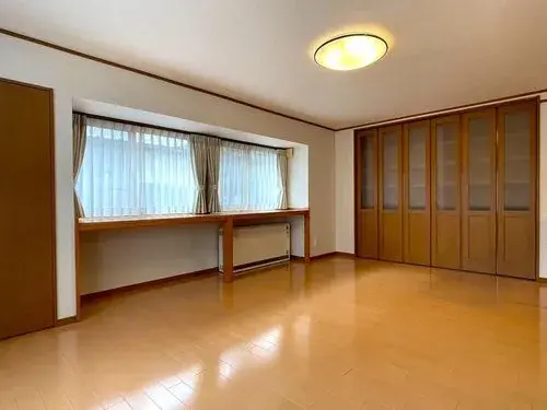 2-Story LDK Over 18-Tatami Property Akita City Akita Prefecture (6)