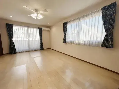 5LLDDKK+3S Propriété Ville de Saitama, Préfecture de Saitama (2)