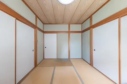 Akiya in Satte