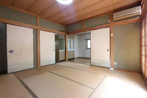 Akiya in Higashiyamato