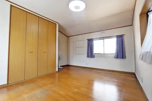 Two-Story Home with Ample Storage, Higashiyamato City, Tokyo (2)