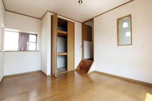 Two-Story Home with Ample Storage, Higashiyamato City, Tokyo (3)