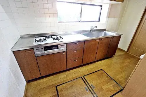 Two-Story Home with Ample Storage, Higashiyamato City, Tokyo (5)