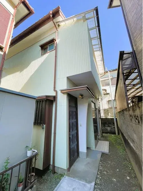 Akiya in Yokosuka