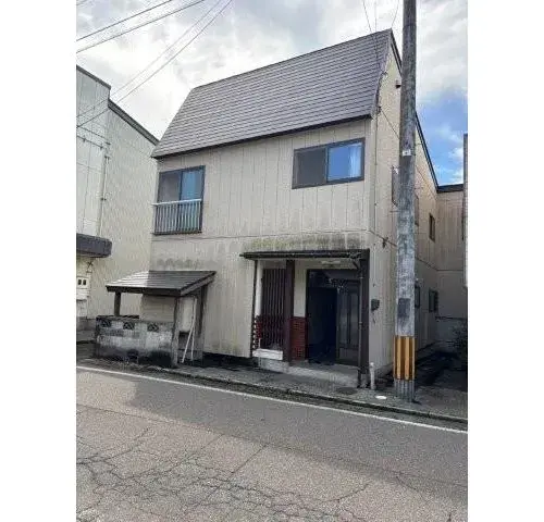 Akiya in Jōetsu