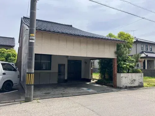 Akiya in Takaoka
