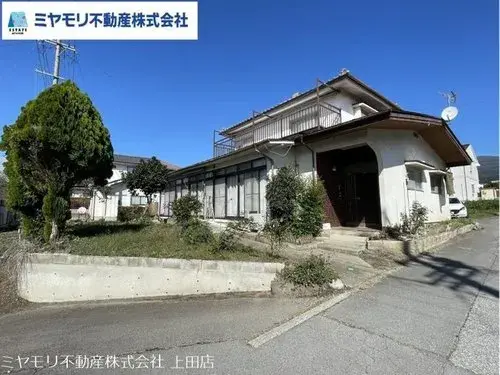 Akiya in Tomi