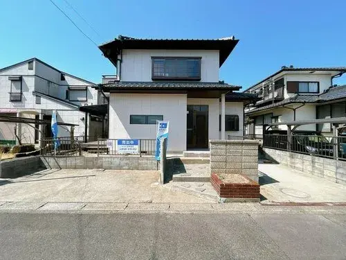 Akiya in Seki