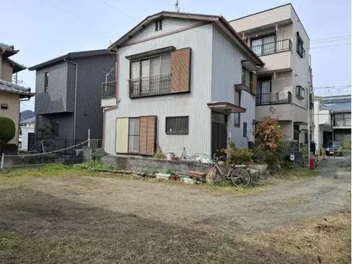 Akiya in Aoi Ward