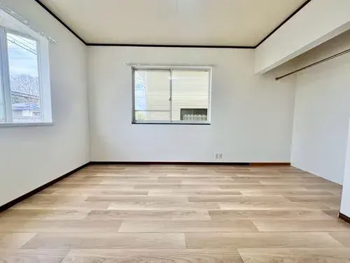 2-Story House Okazaki City Aichi Prefecture (3)