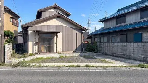 Akiya in Konan
