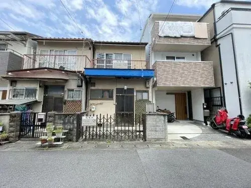 Akiya in Yamashina Ward