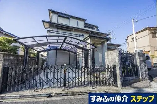 Akiya in Takaishi