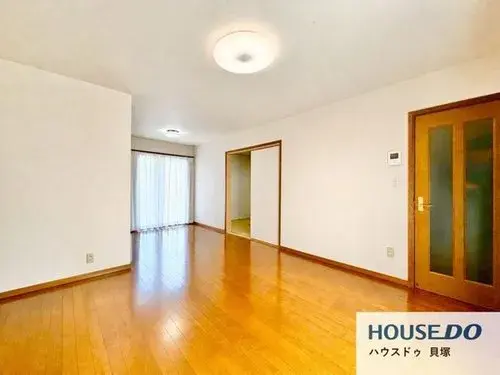 [All Rooms Storage 2-Story Property] Kaizuka City, Osaka Prefecture (3)