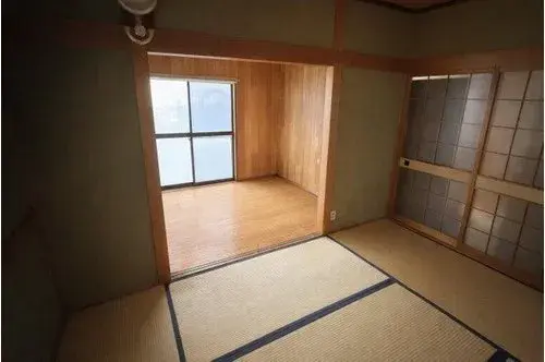 2-Story Building Kishiwada Osaka Prefecture (2)