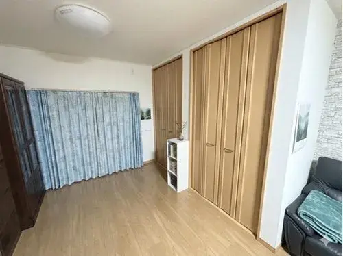 2-Bedroom 2-Story Property Sakai City Osaka Prefecture (2)