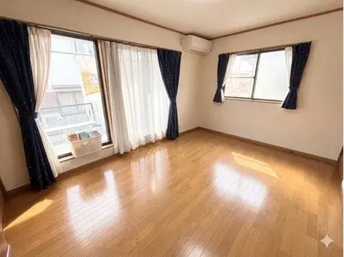 2-Bedroom 2-Story Property Sakai City Osaka Prefecture (3)