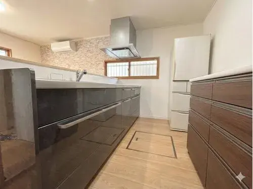 2-Bedroom 2-Story Property Sakai City Osaka Prefecture (4)