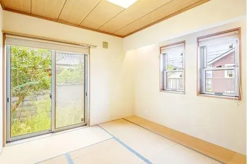 Two-Family 2-Story House Toyonaka City Osaka (6)