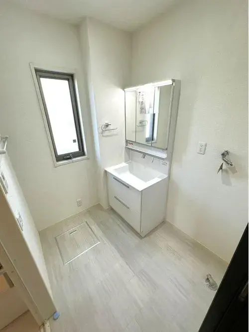 3 Bedroom Property Kobe City Hyogo Prefecture (16)