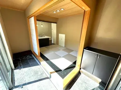3 Bedroom Property Kobe City Hyogo Prefecture (8)