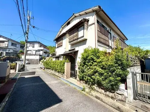 Akiya in Nishi Ward