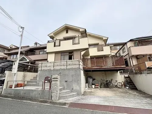 Akiya in Sanda