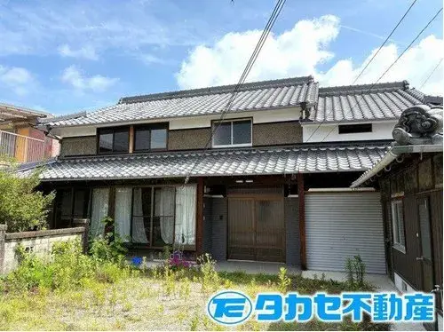 Akiya in Kasai
