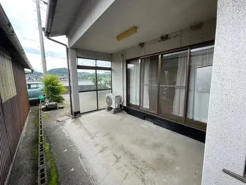 Slide 6