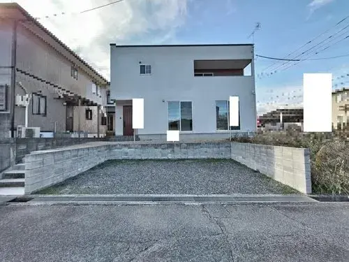 Akiya in Akaiwa