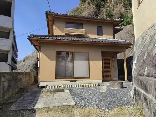 Akiya in Kure