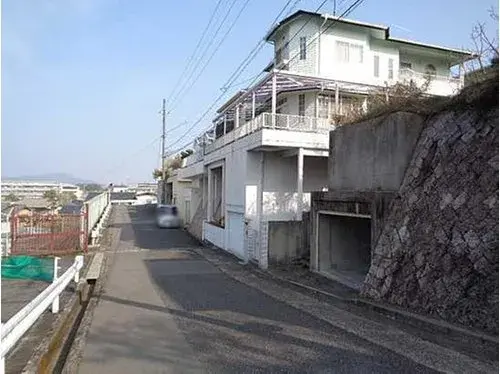 Slide 4
