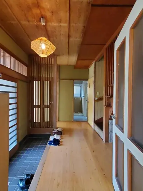 Slide 4