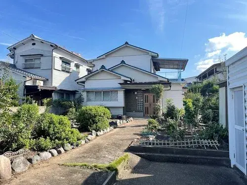 Akiya in Niihama