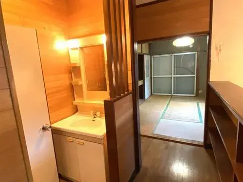 Yawatahama City Ehime Prefecture 4LDK Property (18)