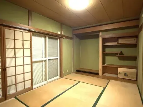 Yawatahama City Ehime Prefecture 4LDK Property (9)