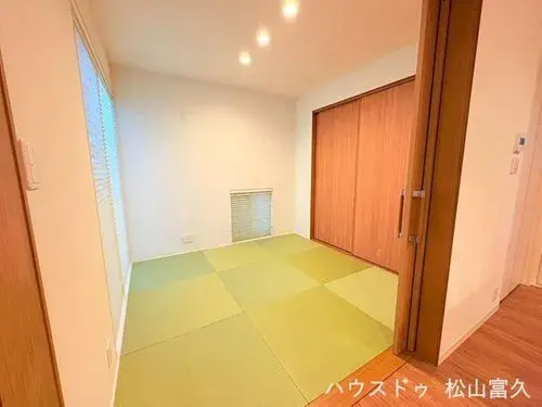 4LDK Property Matsuyama City Ehime Prefecture (9)