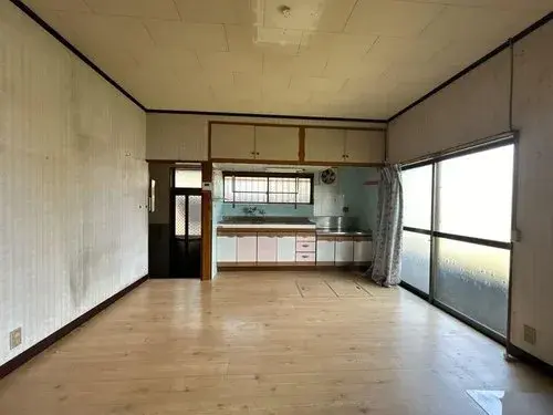 3LDK+S Niihama City Ehime Prefecture (4)