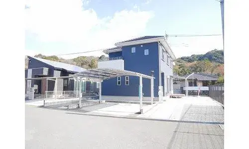 Akiya in Kama