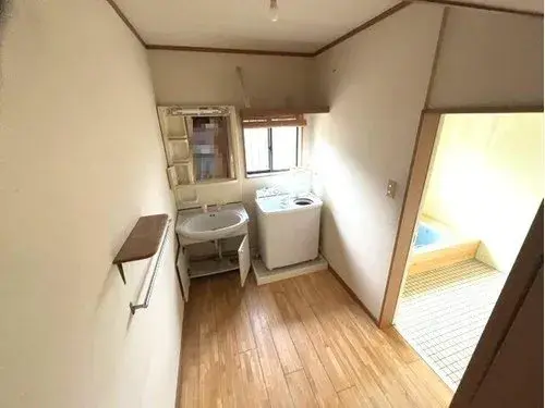 Kagoshima Prefecture Aira City 5-Bedroom Property (16)
