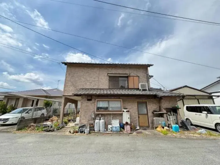 Akiya in Omuta